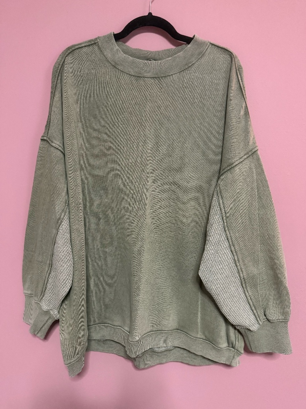 Aerie Getaway Sweatshirt in Olive Fun, Size XL
